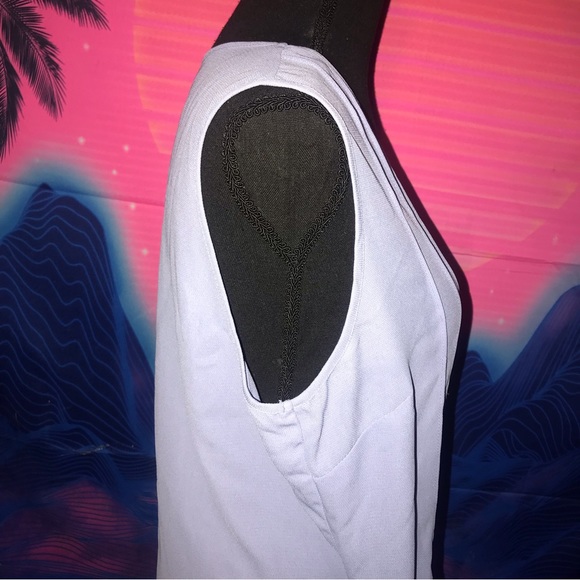 Lavender blouse size large - Picture 7 of 7